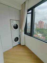 Housing image — Balcony