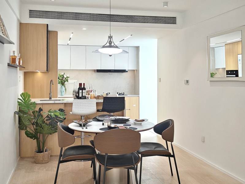Housing image — Dining Area