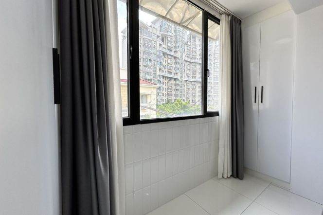 1BR Lane House near Jiaotong University Metro