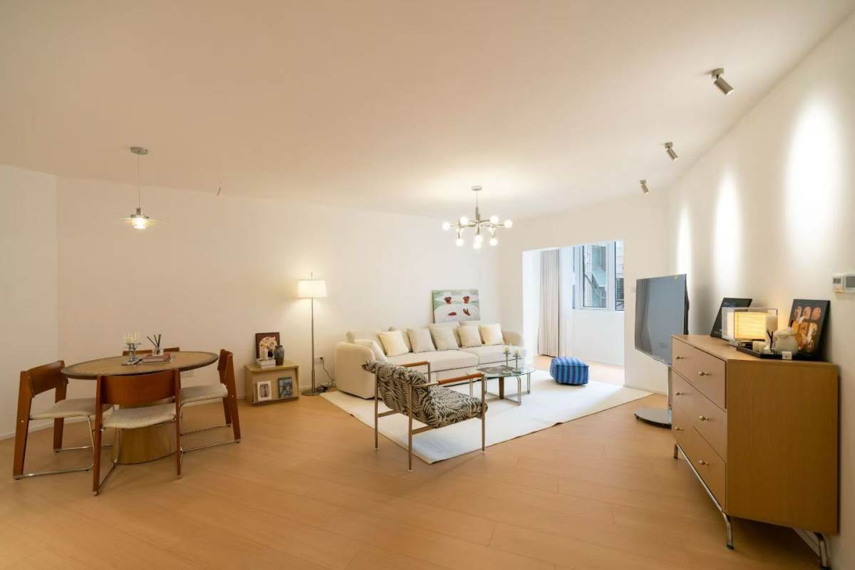 Housing image — Living Room