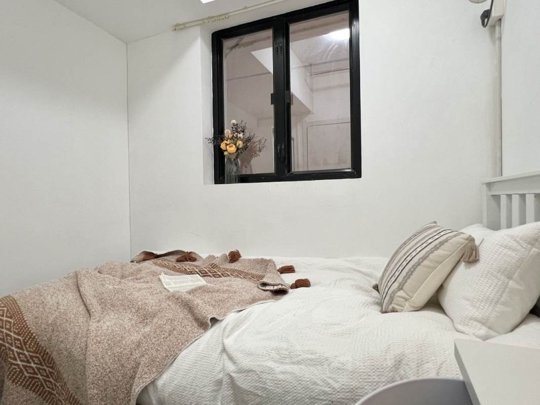 Housing image — Bedroom