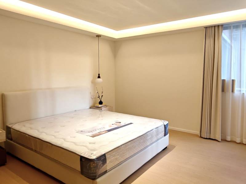 Housing image — Bedroom
