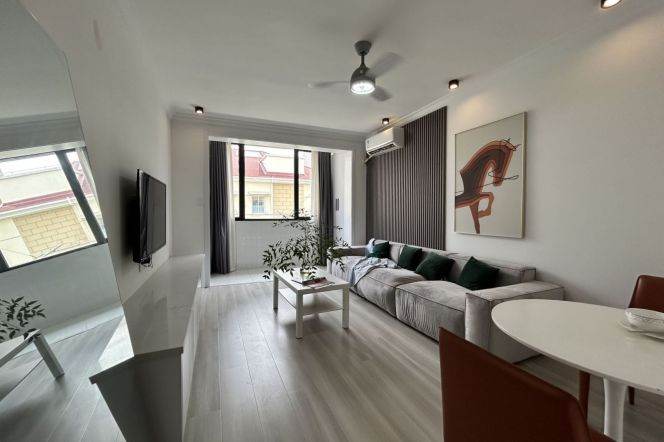 1BR Lane House near Jiaotong University Metro