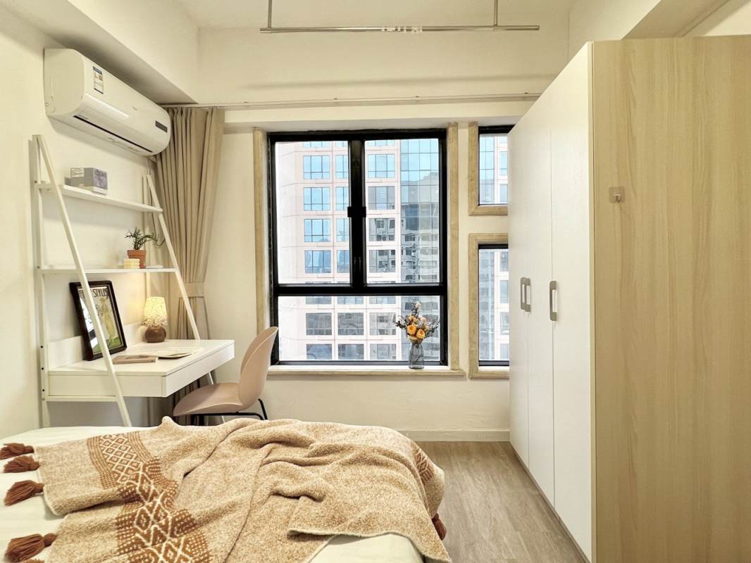 Housing image — Bedroom