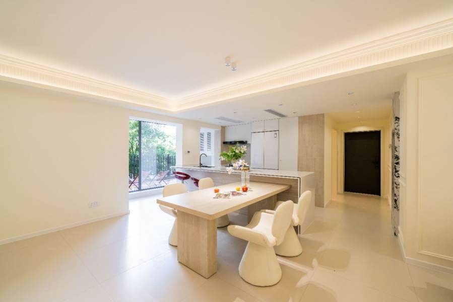 Housing image — Dining Area