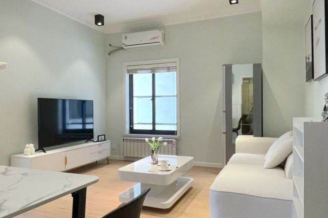 High-Floor 2BR Apartment in Jing'an with Outstanding View (L2/L7/L14)
