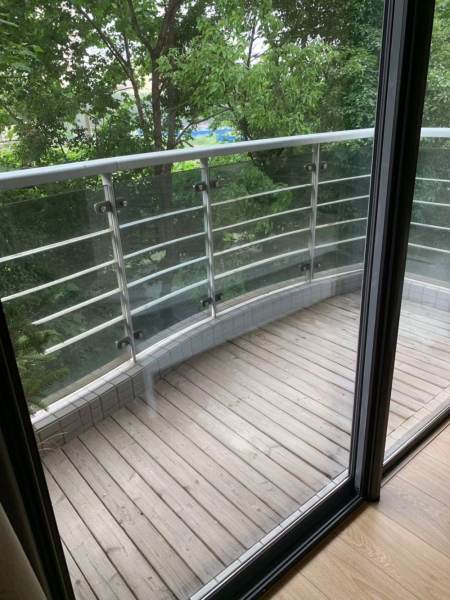 Housing image — Balcony