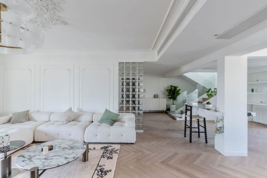 Housing image — Living Room