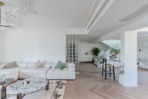 Housing image — Living Room