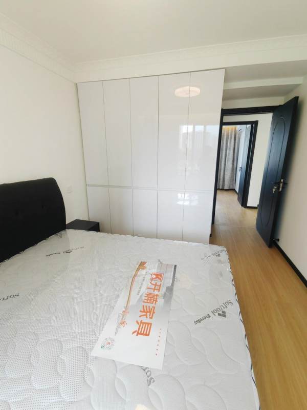Housing image — Bedroom