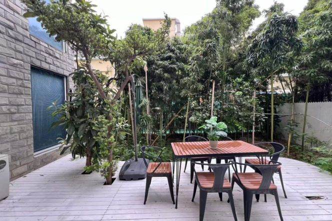 3BR Apartment in Gubei with Private Garden (L2)