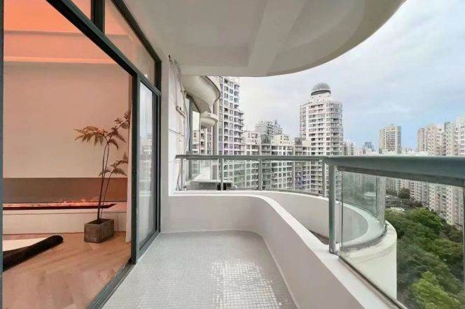 3BR Apartment at Da'an Garden (L13/L14)