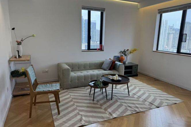 2BR Apartment in Jing'an