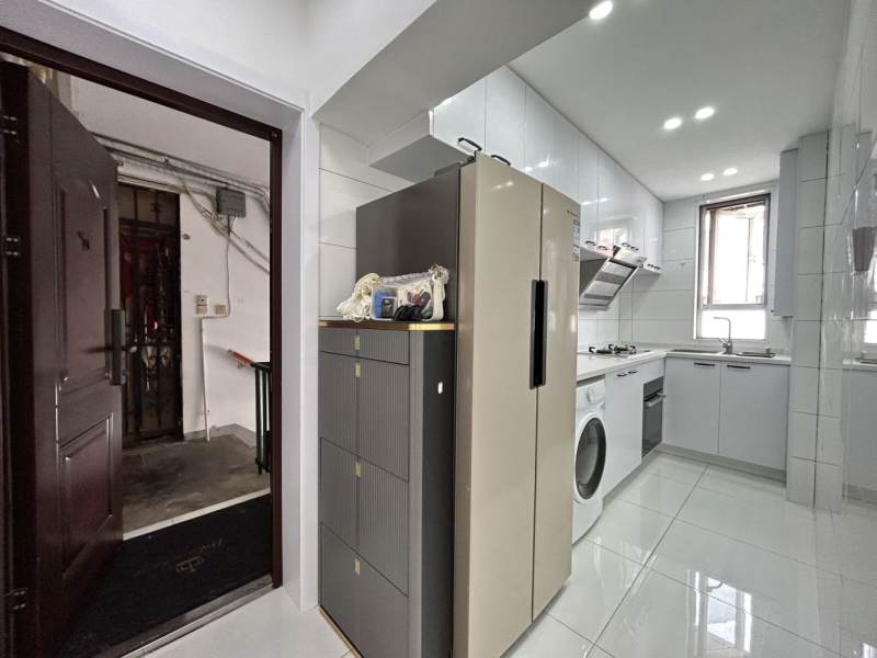 Housing image — Kitchen