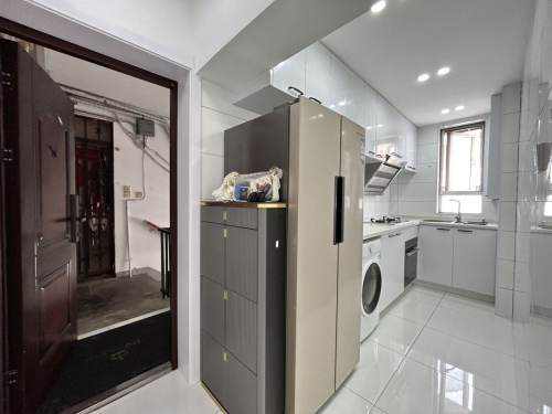 Housing image — Kitchen