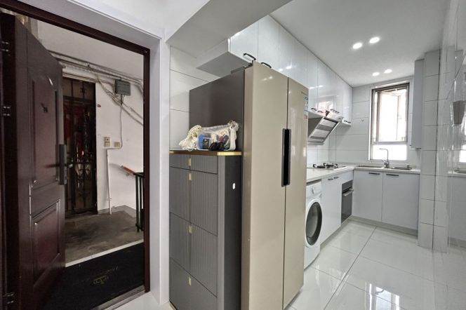 1BR Lane House near Jiaotong University Metro