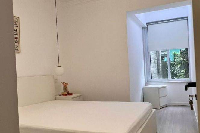 3BR Apartment in Gubei with Terrace (L2)