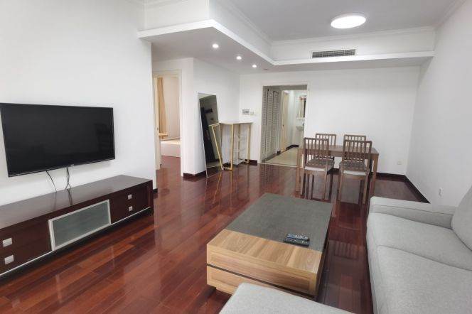 2BR Apartment at Top Of City (L13)