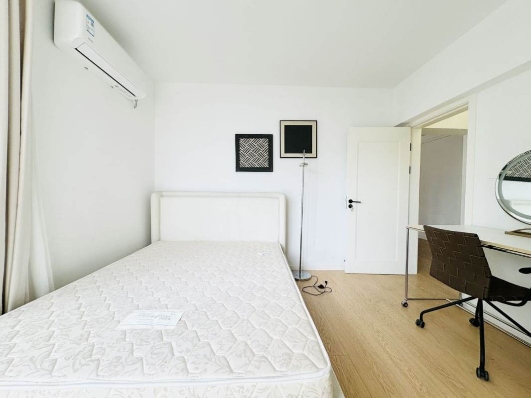 Housing image — Bedroom
