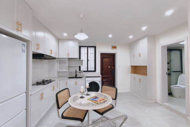 1BR Apartment near Shanghai Indoor Stadium Metro (L1/L4)