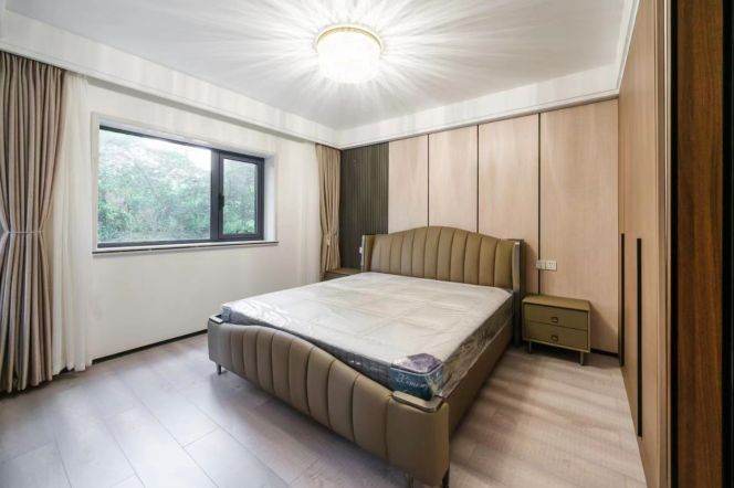 3BR Apartment near Jiaotong University Metro