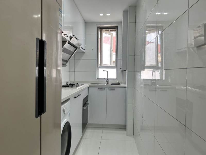 Housing image — Kitchen