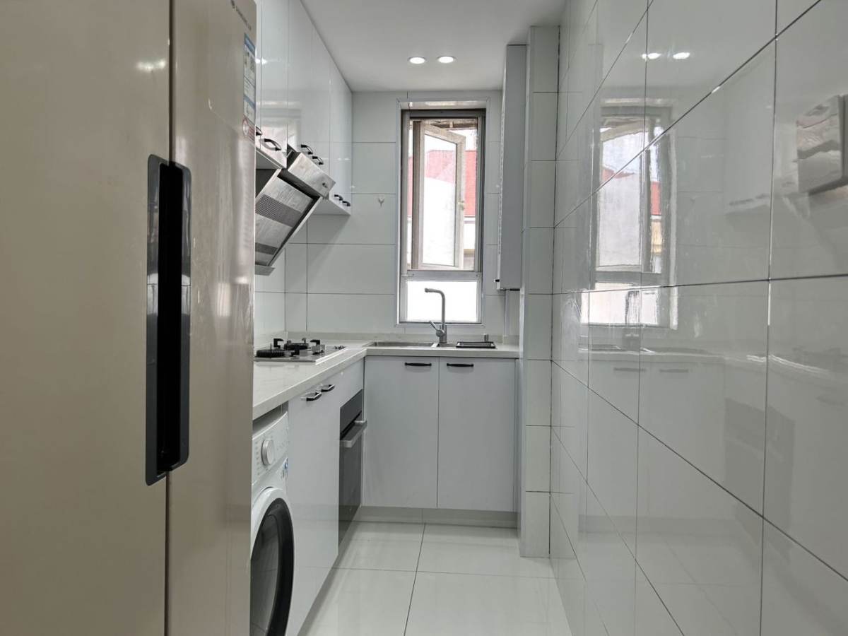 Housing image — Kitchen