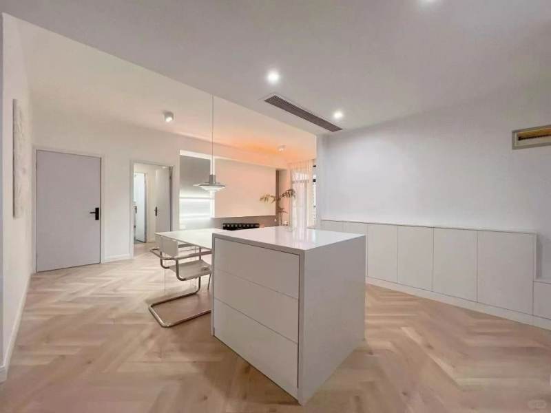 Housing image — Dining Area