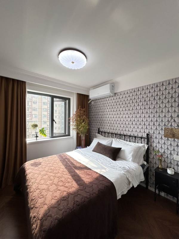Housing image — Bedroom