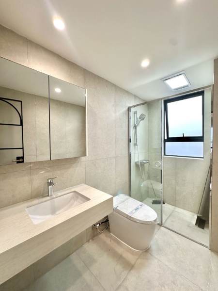 Housing image — Bathroom
