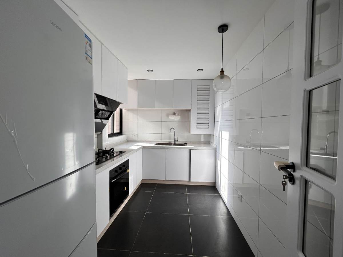 Housing image — Kitchen
