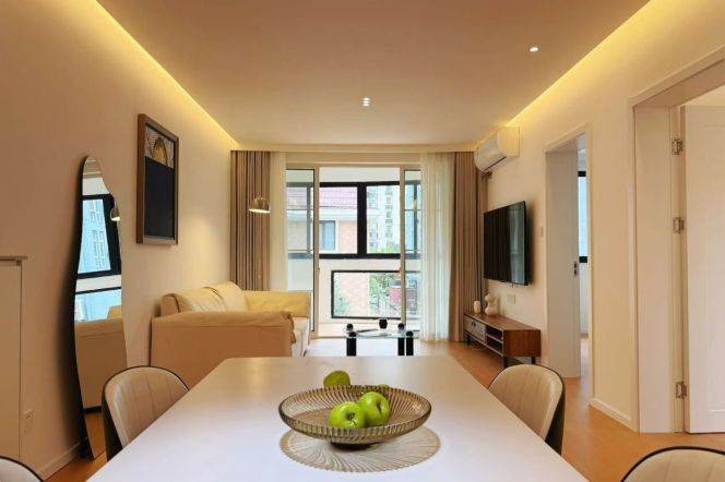 2BR Apartment in Jing'an (L7/L13/L14)