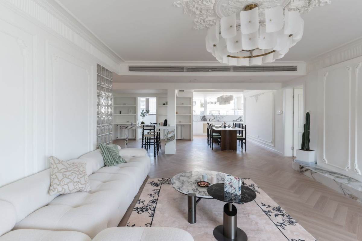Housing image — Living Room