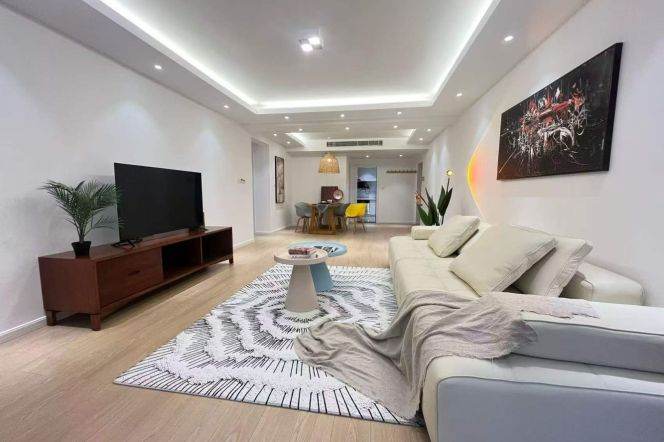 3BR Apartment in Jing'an with Terrace (L2/L12/L13)