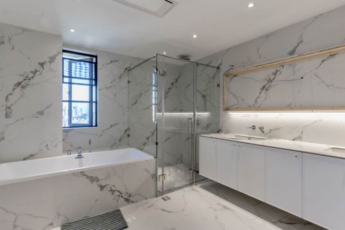Housing image — Bathroom
