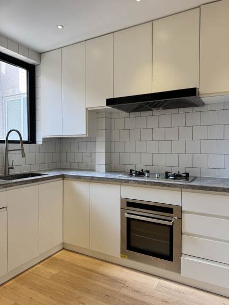 Housing image — Kitchen