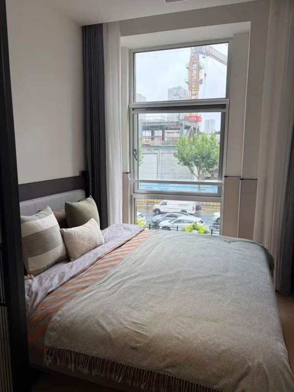 Housing image — Bedroom