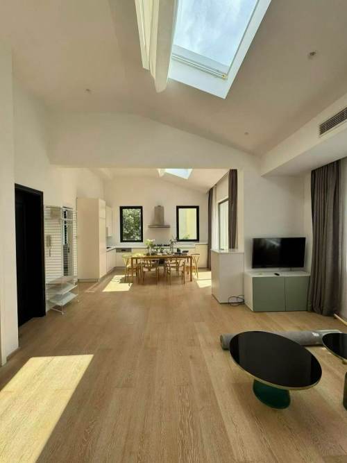 Housing image — Living Room