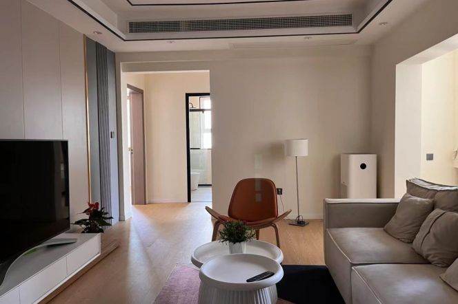 2BR Apartment in Jing'an with River View