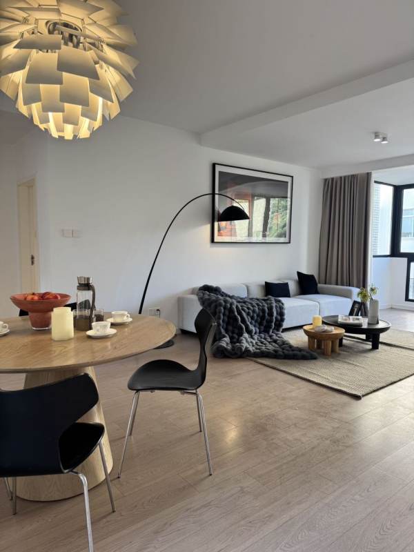 Housing image — Living Room