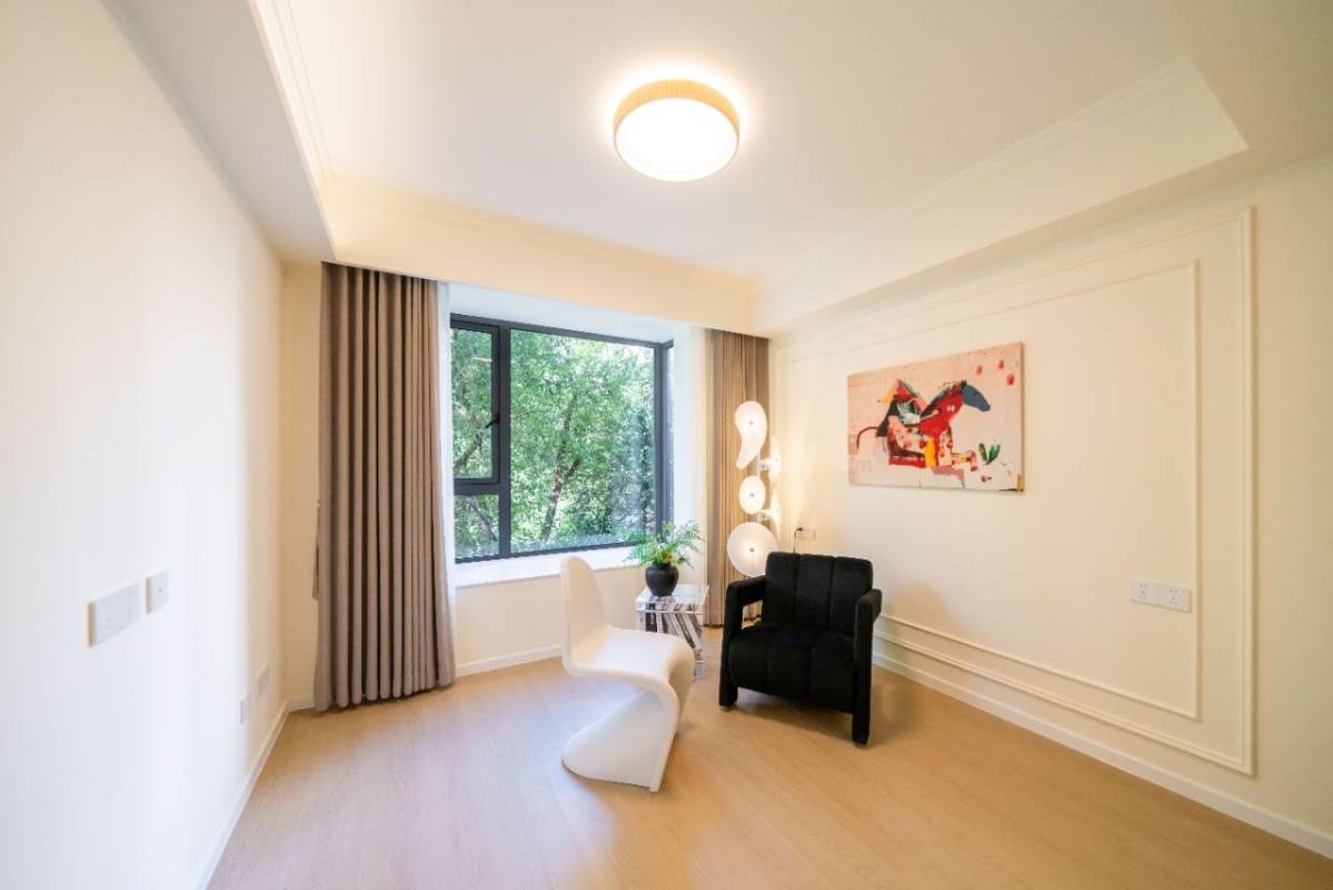 Housing image — Bedroom