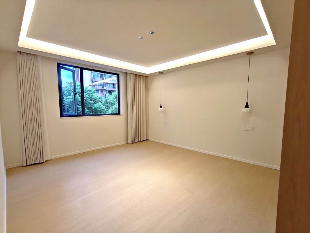 Housing image — Bedroom