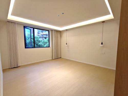 Housing image — Bedroom
