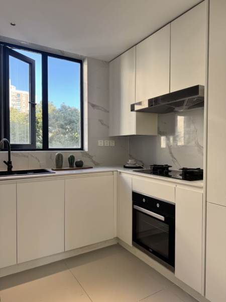 Housing image — Kitchen