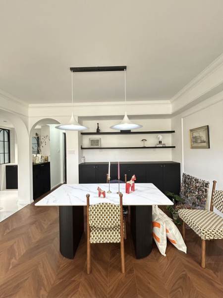 Housing image — Dining Area