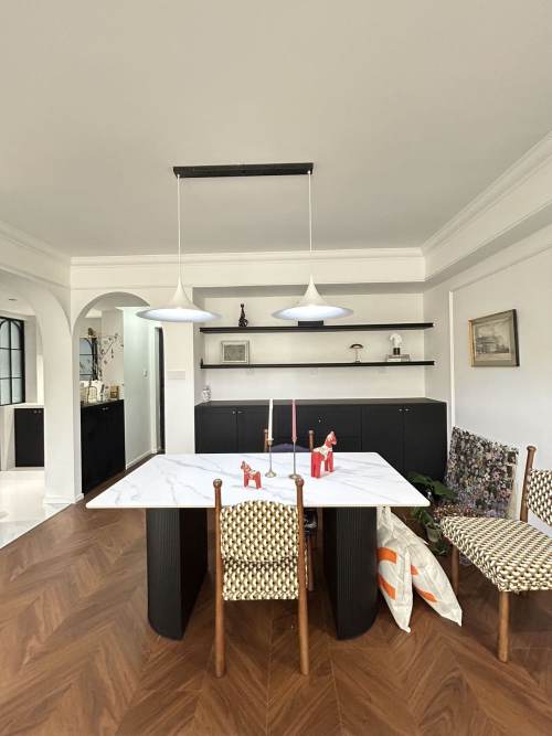 Housing image — Dining Area