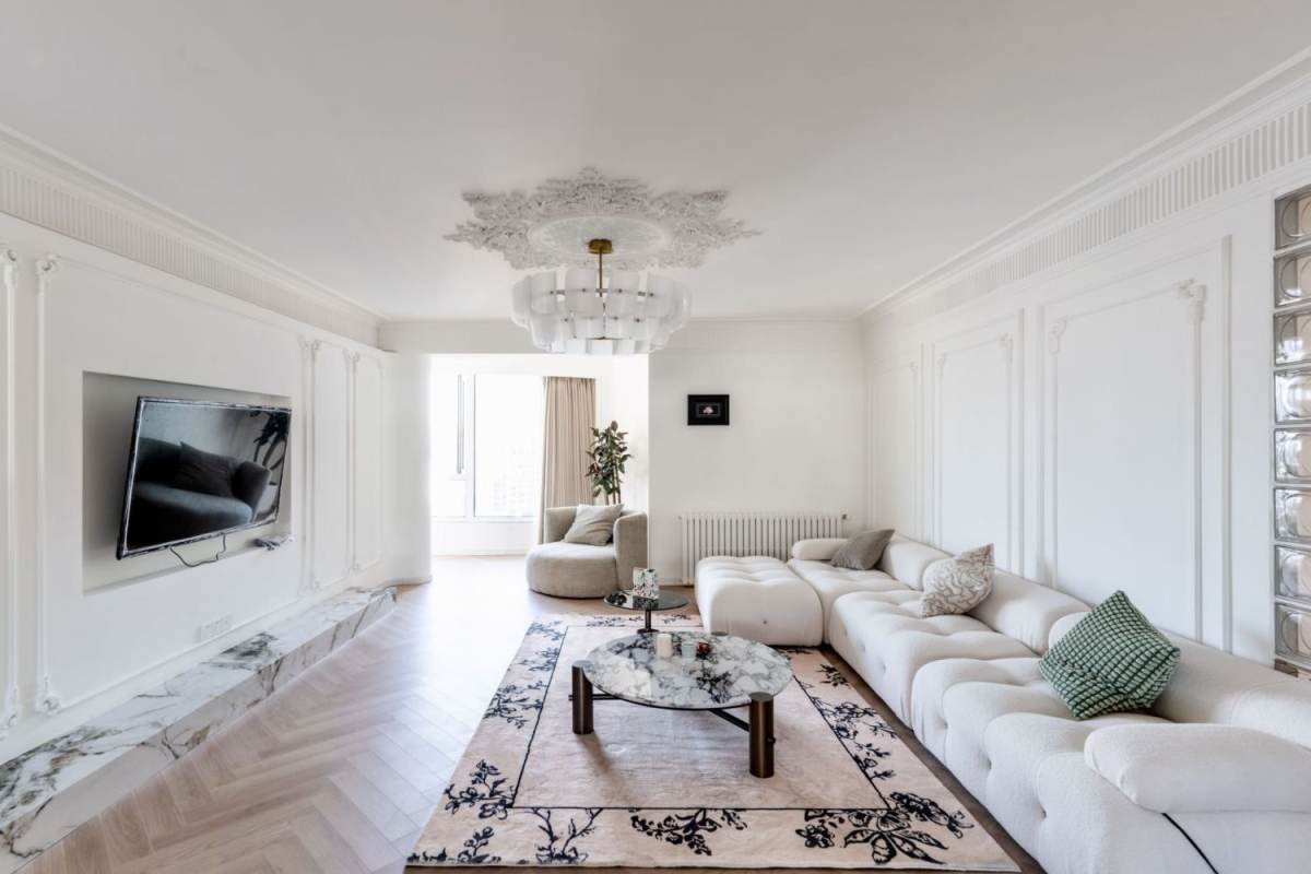 Housing image — Living Room