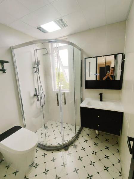 Housing image — Bathroom