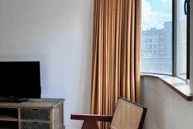 Spacious 2BR Apartment in Jing'an
