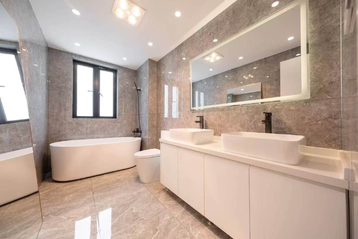 Housing image — Bathroom